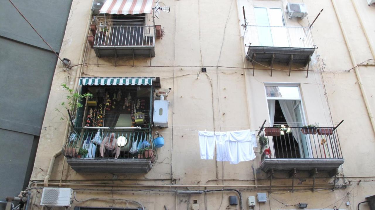 Appartamento Moderno Nel Centro Storico 那不勒斯 外观 照片
